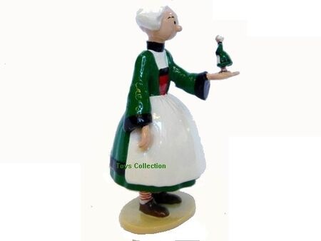 becassine_avec_sa_statuette_dans_sa_main_pixi_5905