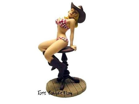 betty_en_maillot_like_and_angel