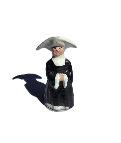 soeur_carlton_gault_miniature_51